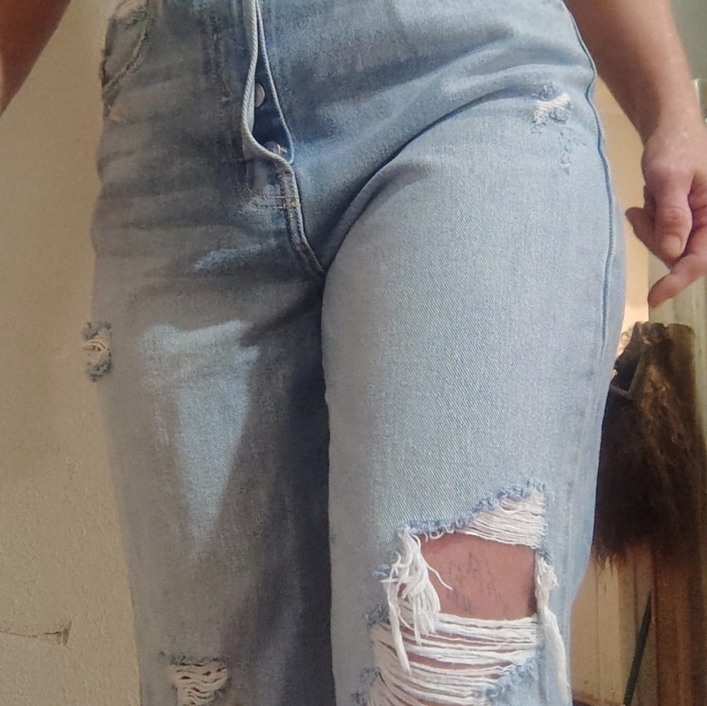Cello Light Blue Distressed Women's Jeans